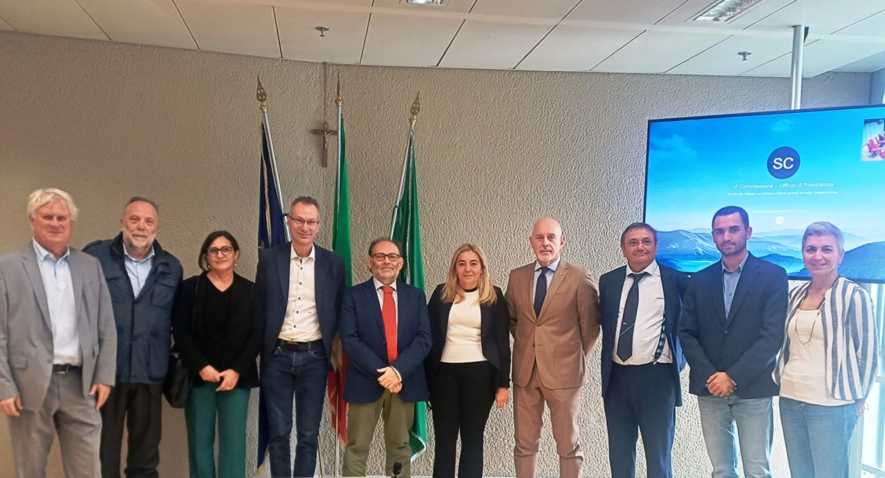 Sversamento nel Naviglio, il punto sugli interventi a Palazzo Pirelli