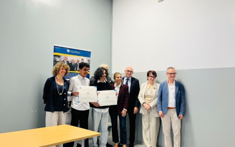 Consegnte a Leonardo Melani e Rayen Zouari la borsa di studio A.U.ESSE