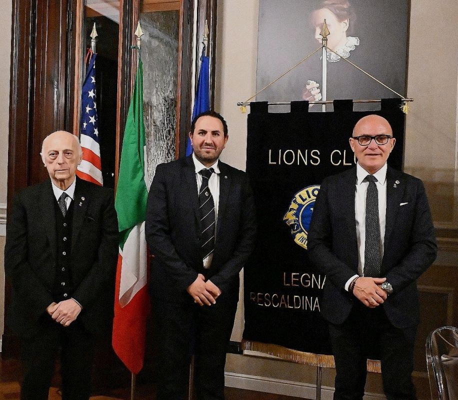 Il Lions club Legnano Rescaldina Sempione consegna i riconoscimenti