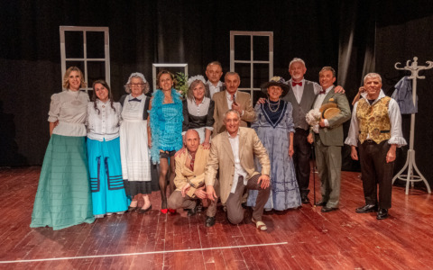 La Compagnia Teatrale Vittuonese in tournée con «Niente da dichiarare»