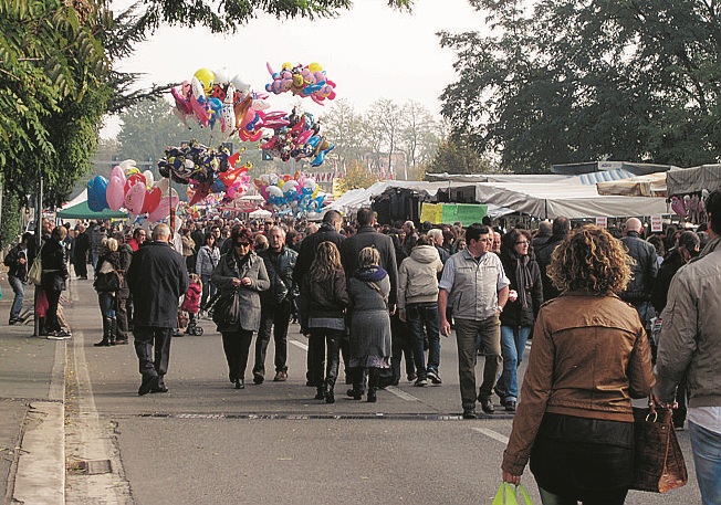 Fiera dei Morti, domenica 1 novembre viale Toselli chiuso al traffico