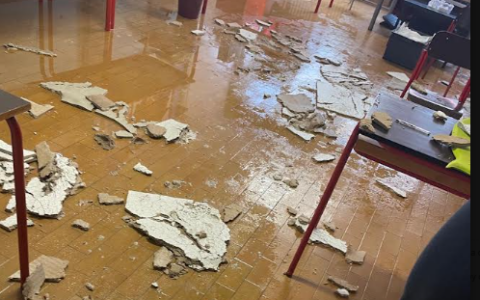 Infiltrazioni e crolli al Levi nuove proteste dei ragazzi